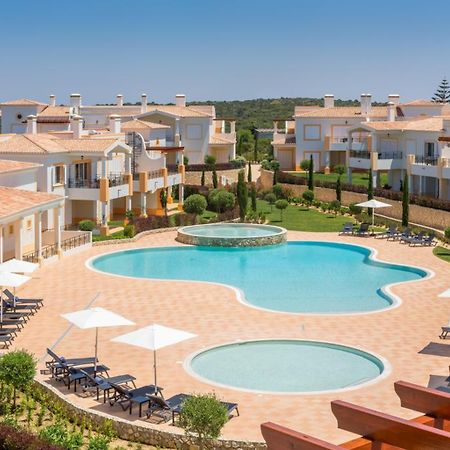 Nau Salema Beach Village Exterior photo