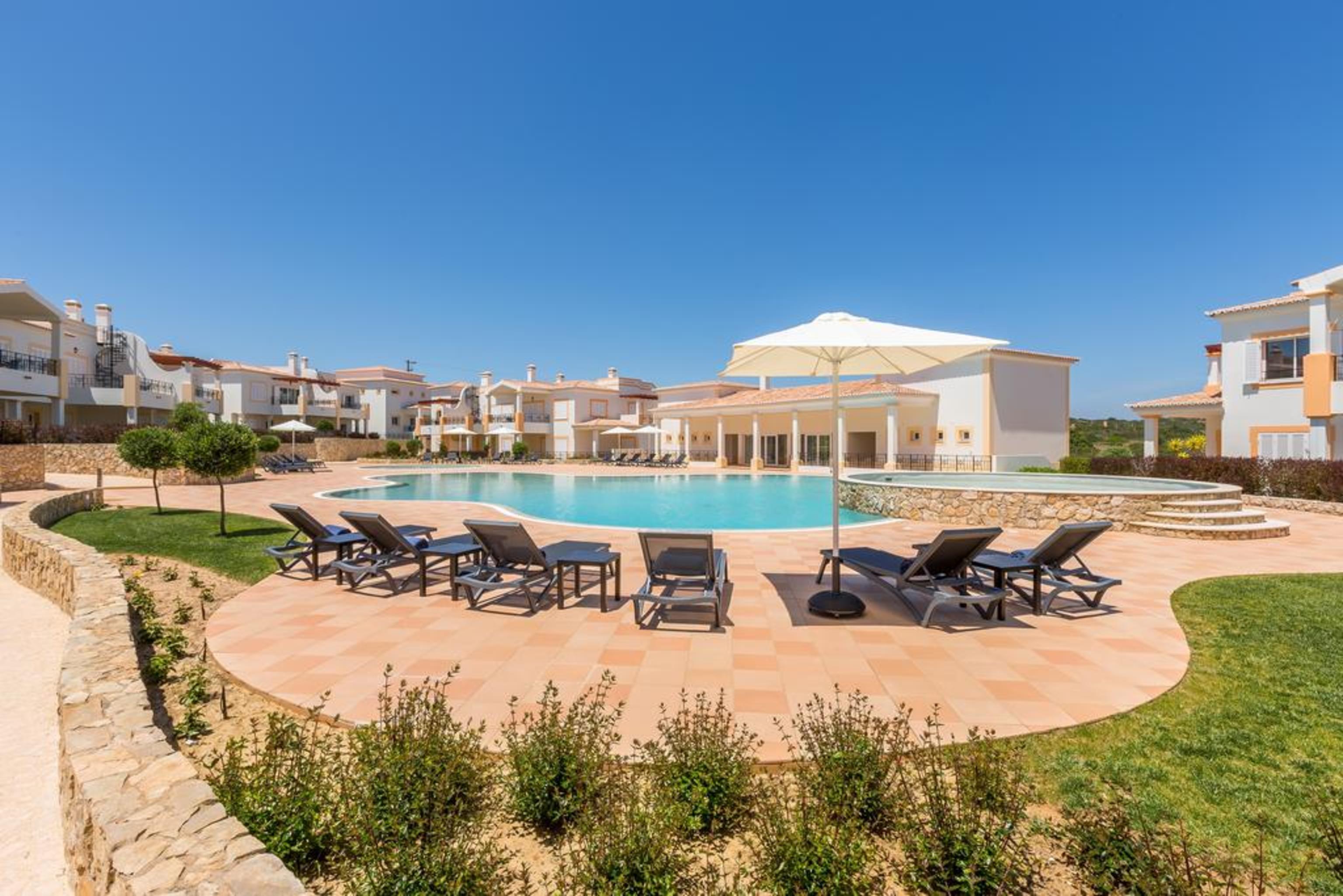 Nau Salema Beach Village Exterior photo