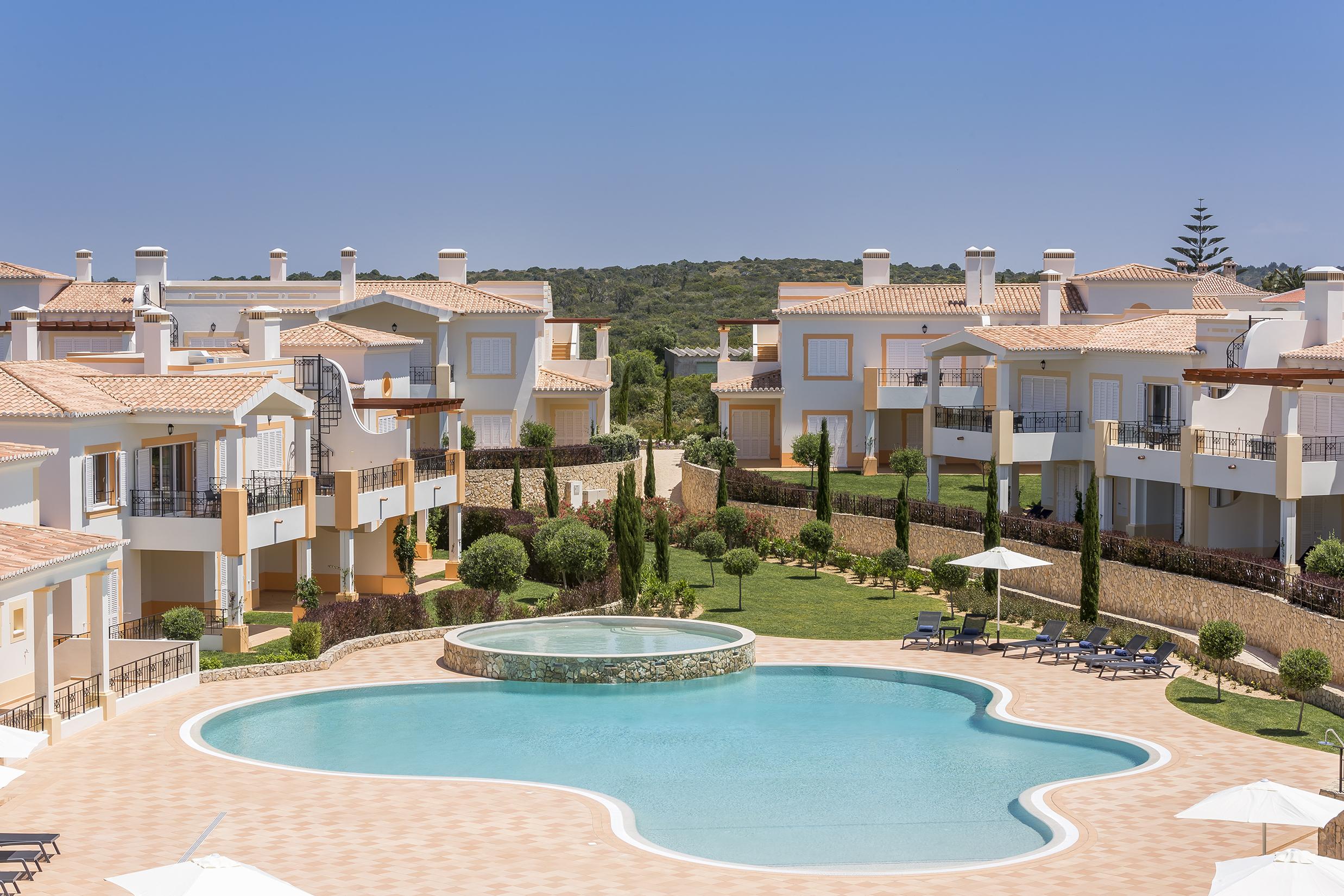 Nau Salema Beach Village Exterior photo