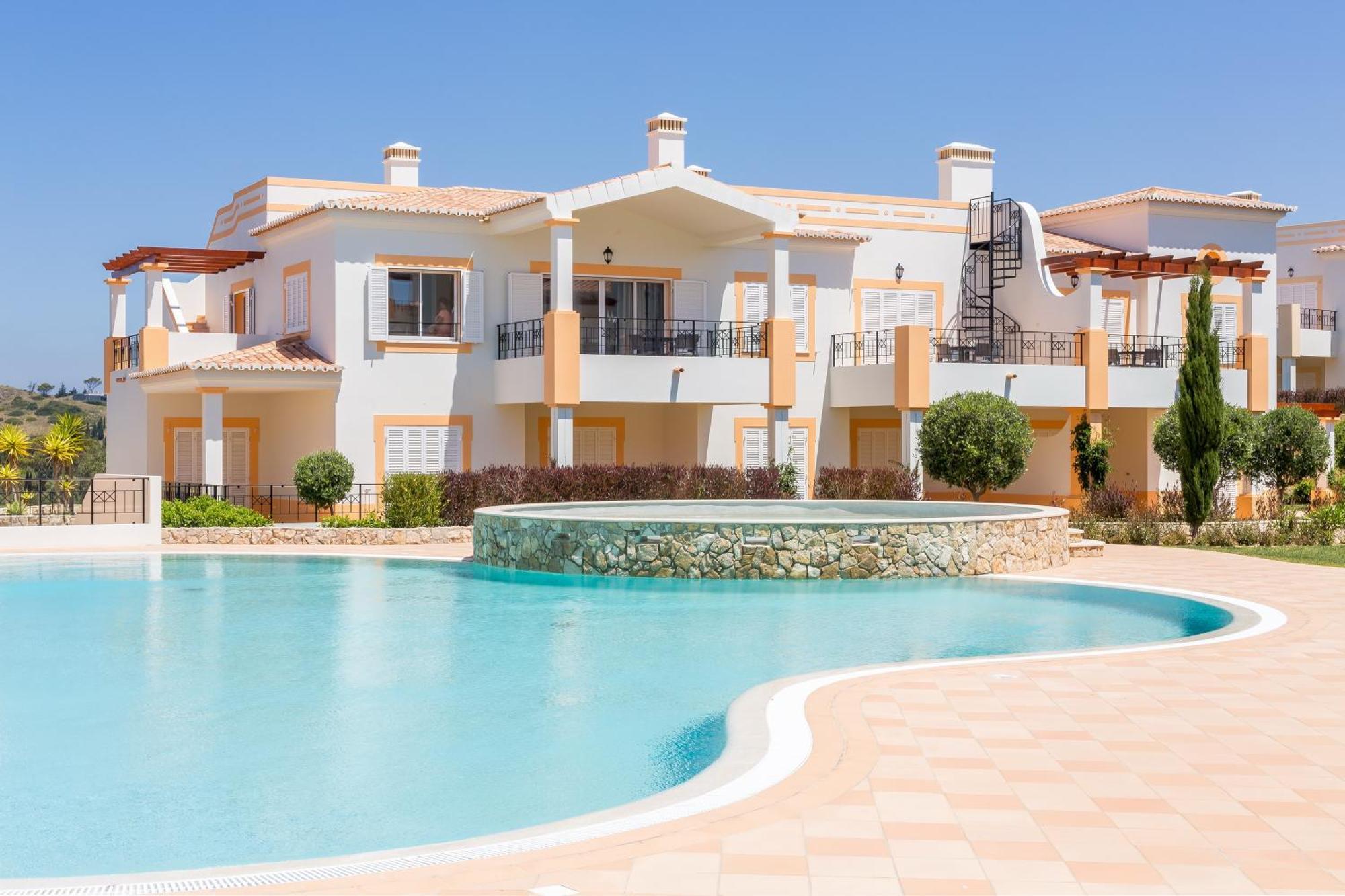 Nau Salema Beach Village Exterior photo