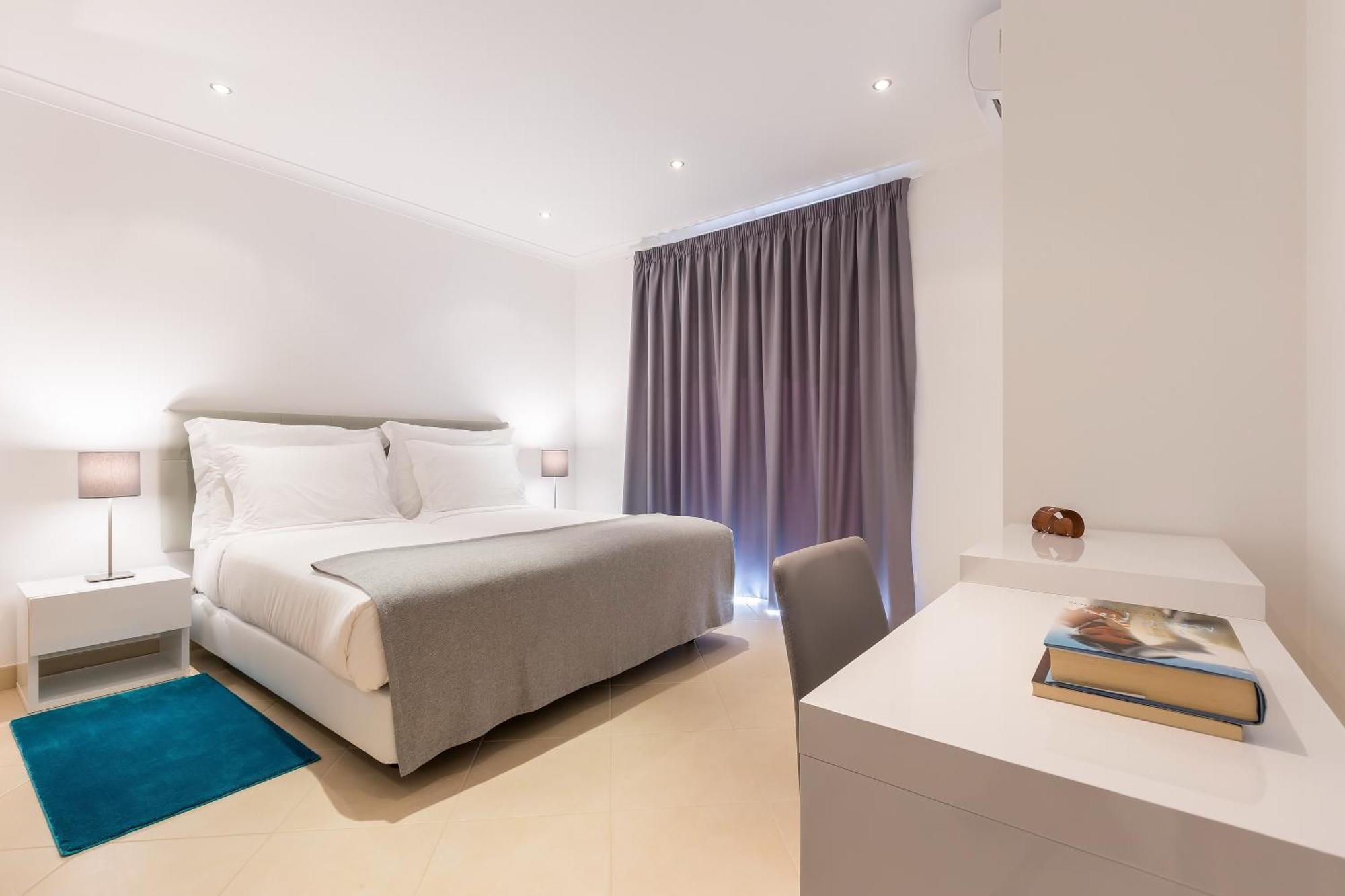 Nau Salema Beach Village Room photo