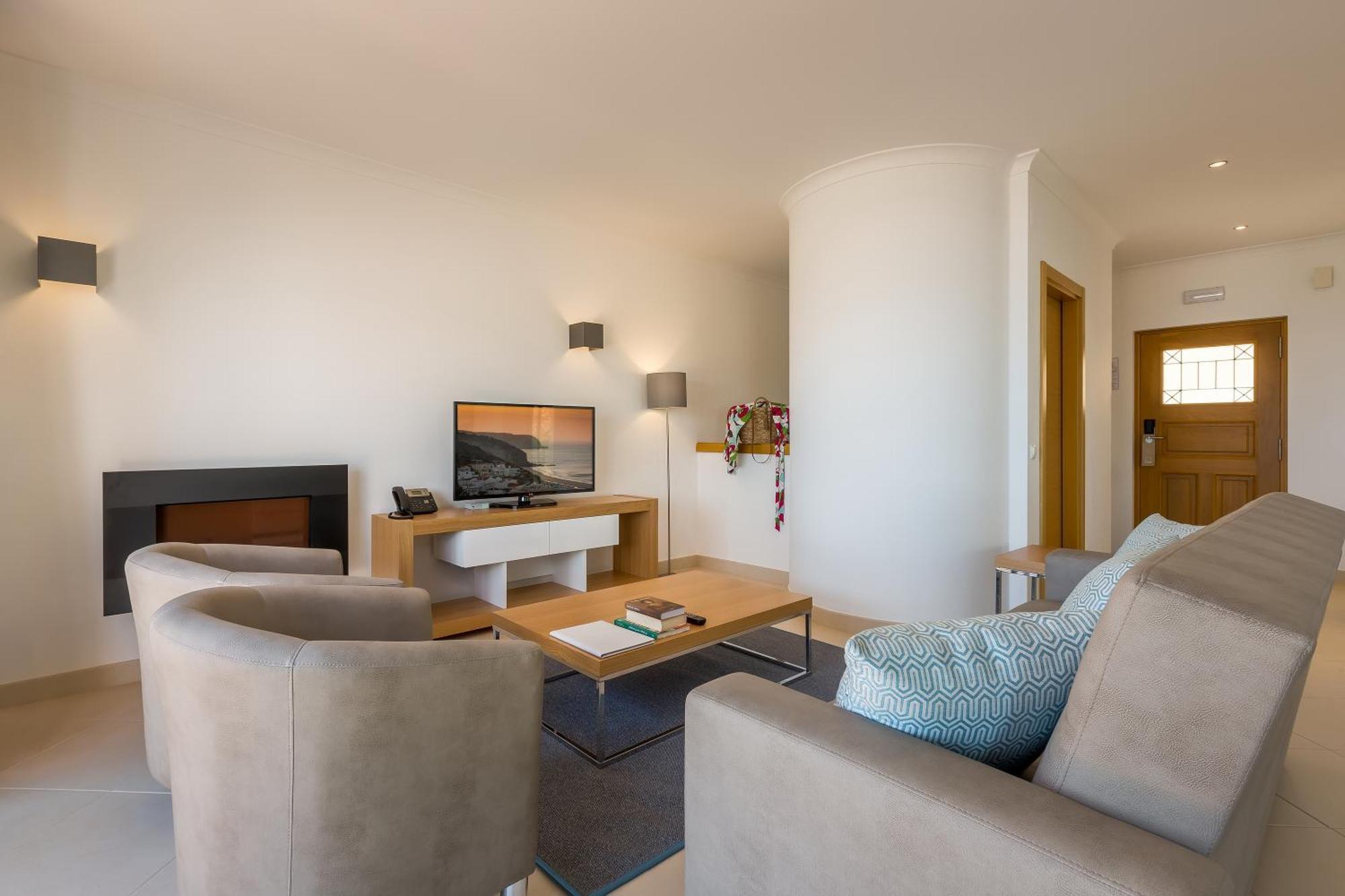 Nau Salema Beach Village Room photo