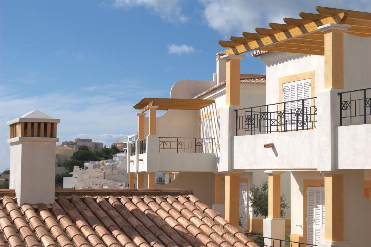 Nau Salema Beach Village Exterior photo