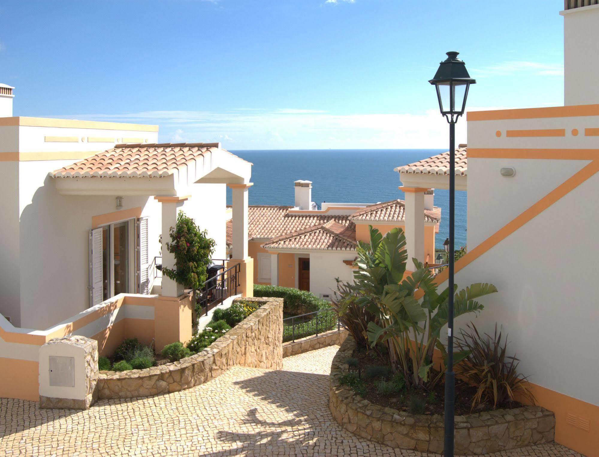 Nau Salema Beach Village Exterior photo